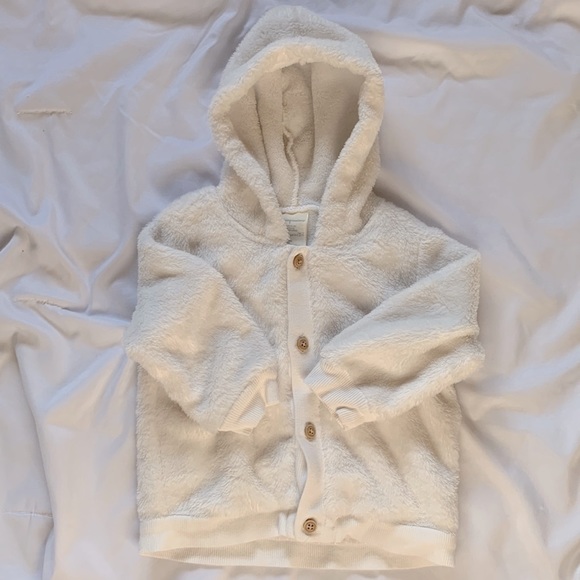 First Impressions White Faux Sherpa jacket size 12 Months - Picture 1 of 5